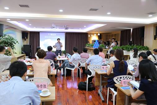 h政府搭臺(tái) 創(chuàng)投對(duì)接 共助大學(xué)生創(chuàng)業(yè)——湖北省人才服務(wù)局“創(chuàng)立方·首場(chǎng)大學(xué)生創(chuàng)業(yè)路演周會(huì)”成功舉辦