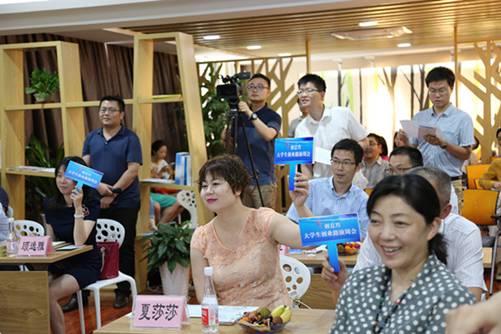 政府搭臺(tái) 創(chuàng)投對(duì)接 共助大學(xué)生創(chuàng)業(yè)——湖北省人才服務(wù)局“創(chuàng)立方·首場(chǎng)大學(xué)生創(chuàng)業(yè)路演周會(huì)”成功舉辦