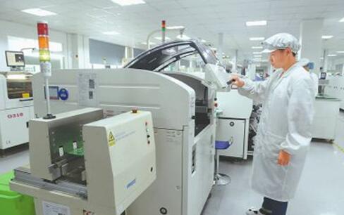 江蘇省啟東市幫助返鄉(xiāng)農(nóng)民工順利創(chuàng)業(yè)就業(yè)