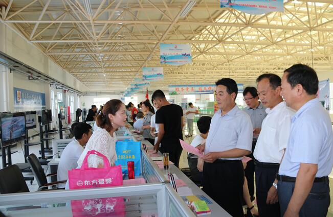 你送崗位 我們送政策——山東省微山縣人社局與企業(yè)“面對(duì)面”解讀惠企政策 你送崗位 我們送政策——山東省微山縣人社局與企業(yè)“面對(duì)面”解讀惠企政策