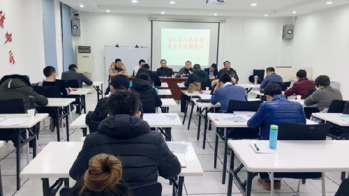 江西鉛山：人社局召開扶貧攻堅推進會