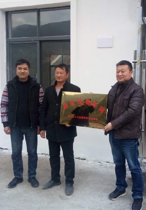 江西鉛山：周末連軸轉(zhuǎn)不停 就業(yè)扶貧不歇腳