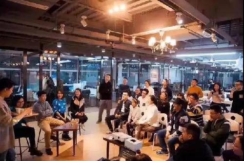 這位帥氣的康巴漢子，他的設(shè)計(jì)刷爆了朋友圈！