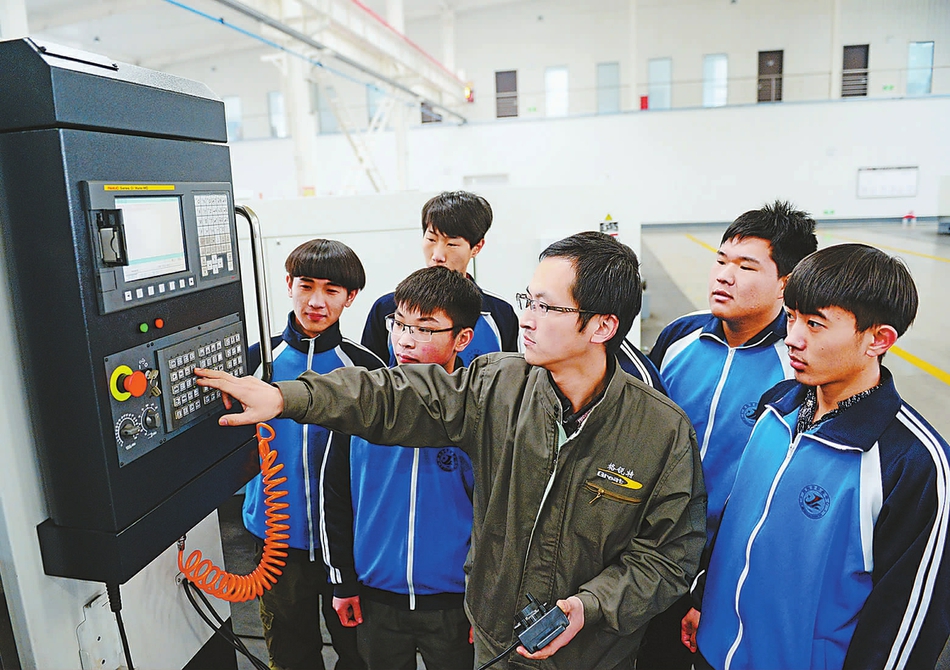 河北河間：“訂單式”職業(yè)教育助學(xué)子順利就業(yè)