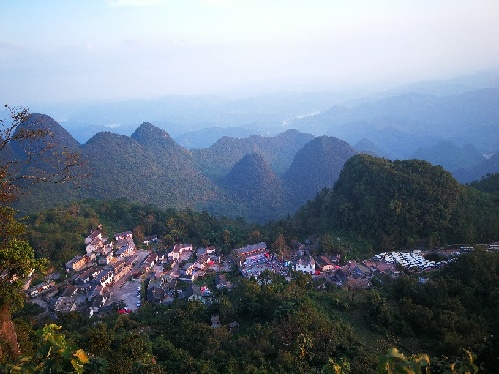 云南羅平：脫貧攻堅(jiān)繪出農(nóng)村“新畫(huà)面” 