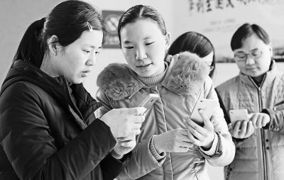 湖北襄陽：刷臉查社保 安全又方便