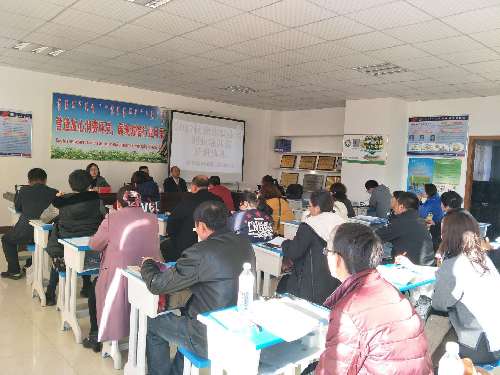 內(nèi)蒙古杭錦旗：多措并舉交出亮麗民生答卷 2017年就業(yè)工作圓滿收官