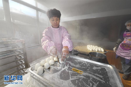 吉林：一口黏豆包 一段創(chuàng)業(yè)路