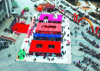 福安：大學(xué)生創(chuàng)業(yè)產(chǎn)品齊聚年貨節(jié)