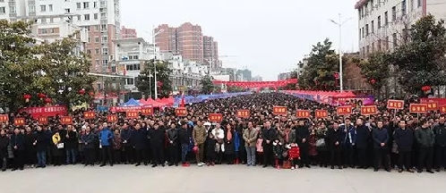 春風(fēng)作伴好還鄉(xiāng)——江蘇省宿遷市“三進(jìn)三幫”2018就業(yè)創(chuàng)業(yè)“春風(fēng)行動(dòng)”火熱進(jìn)行中