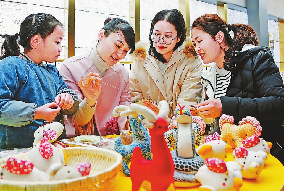 山東棗莊：展“絕技”迎新年