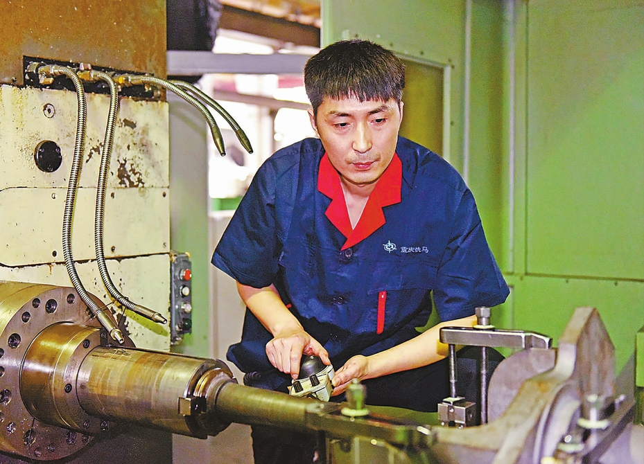 “干活就要干一流的”——記重慶鐵馬工業(yè)集團(tuán)有限公司機(jī)加中心高級(jí)技師廖明