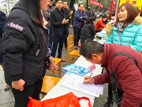 9000多崗位供選擇——江西省九江市“春風行動”喊你回家工作