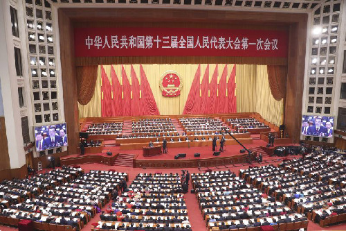 總理《政府工作報(bào)告》哪些地方被代表委員的掌聲打斷？