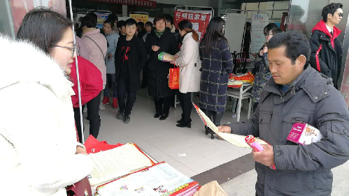 安徽蒙城：“春風(fēng)”送崗入萬家，蒙城就業(yè)招工忙