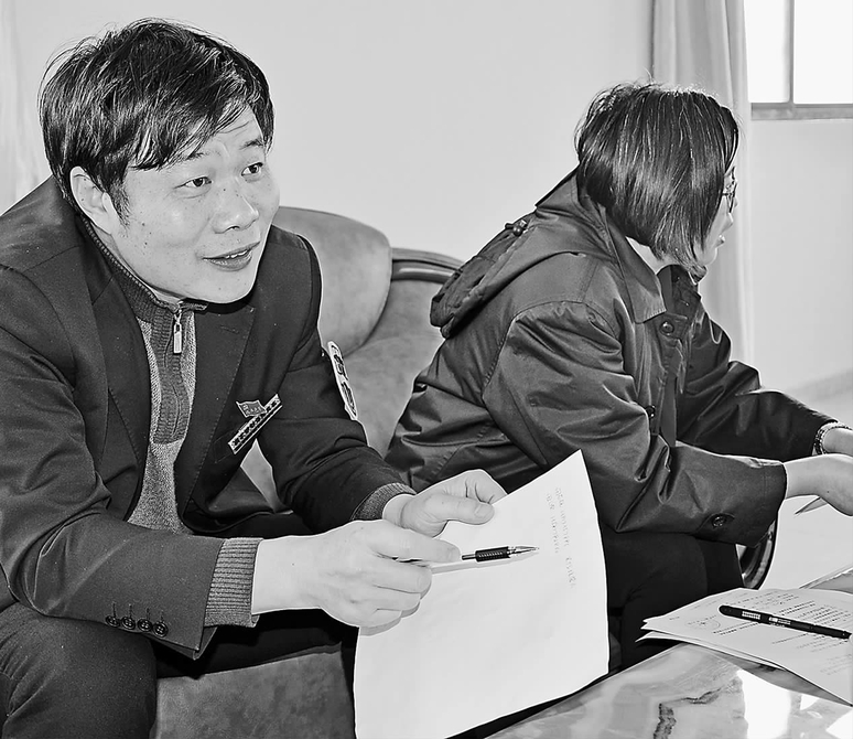 不讓農(nóng)民工為討薪所累——記上海市青浦區(qū)勞動保障監(jiān)察大隊副隊長俞華軍