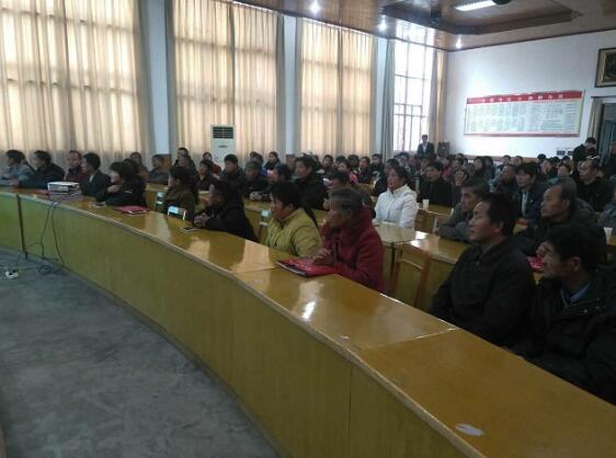 強(qiáng)培訓(xùn)，促就業(yè)，助脫貧——江西省萬(wàn)安縣傾力開(kāi)展扶貧性就業(yè)技能培訓(xùn)