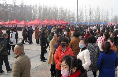 遼寧省朝陽(yáng)市2018年農(nóng)村勞動(dòng)力就業(yè)幫扶系列活動(dòng)在朝陽(yáng)5縣（市）專場(chǎng)招聘會(huì)成功舉辦