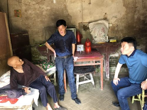 安徽界首：東城街道 融入群眾，傾聽民心，盡心服務——記一位扎根基層的村書記