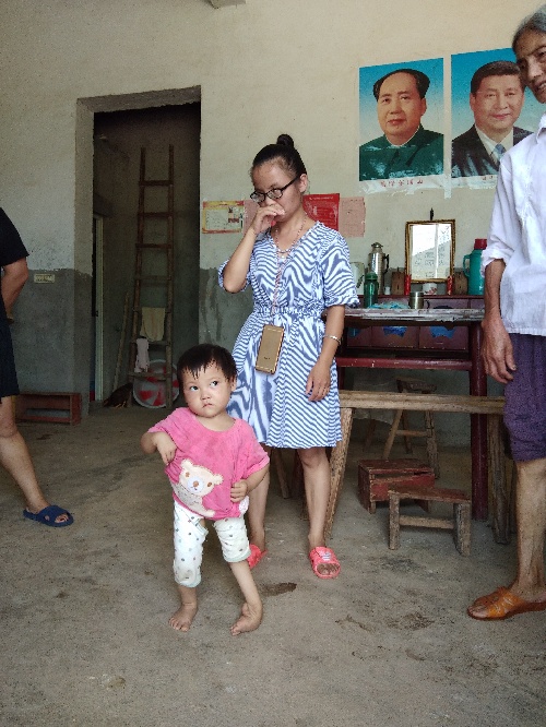 江西省弋陽(yáng)縣扶貧公益性崗位助殘疾人就業(yè)增收