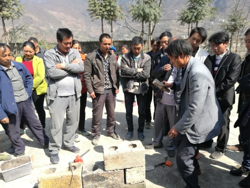 巧家縣農村建檔立卡貧困戶混水墻砌筑技能培訓