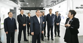 李強(qiáng)在上海調(diào)研技能人才工作時(shí)強(qiáng)調(diào)：積極適應(yīng)經(jīng)濟(jì)社會(huì)發(fā)展需要 大力加強(qiáng)職業(yè)教育和技能人才培養(yǎng)